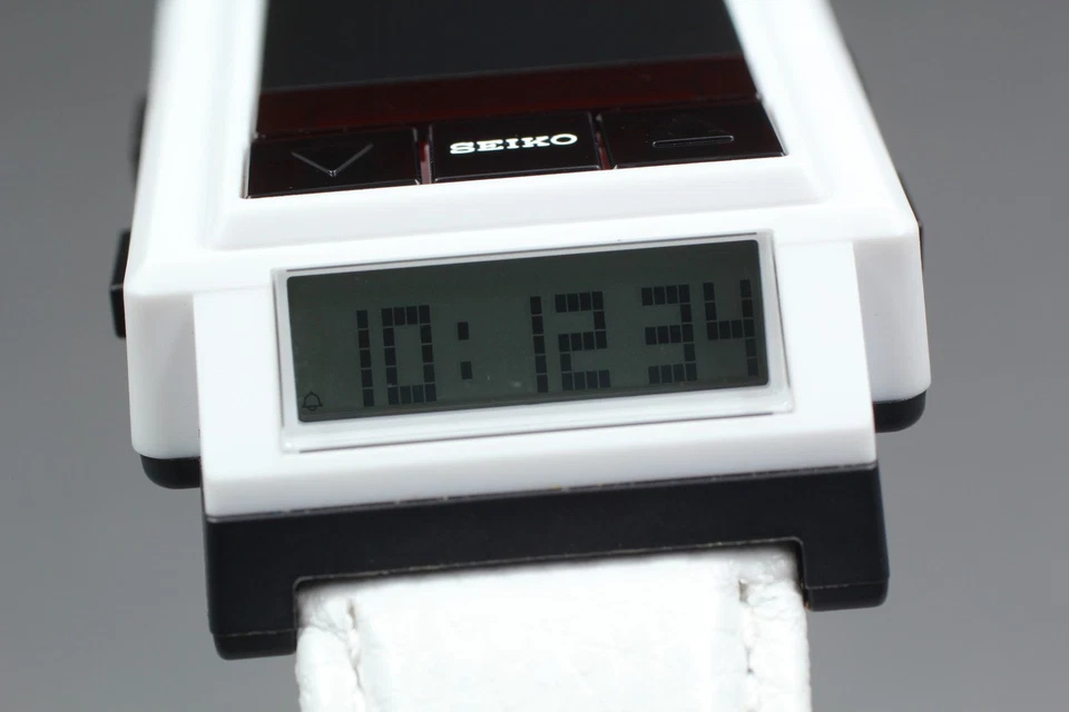 Near MINT Seiko Frequency B010-4010 Tetsuya Komuro White Quartz Mens Watch JAPAN - Image 3 of 4