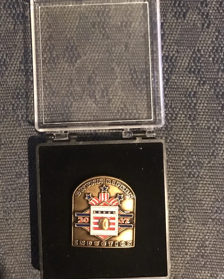 MLB Salón de la Fama Pin Cal Ripken Tony Gywnn Foto 2 de 3