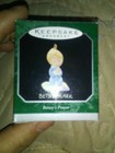 1998 Hallmark Keepsake Ornament Betsey's Prayer QXM4263 Betsey Clark — photo 1
