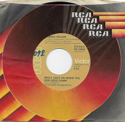 Ronnie Milsap,What Goes On When The Sun Goes Down/Love Takes A Long 45 VG++ 1975