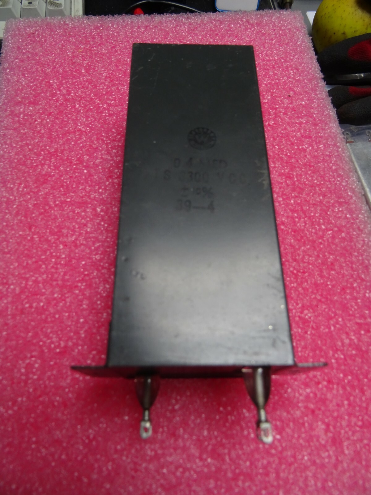 Condensateur à bain d'huile 0.4µF pour réparer un amplificateur audio vintage