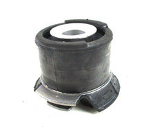 Original NEU Mercedes W166 ML 500 63 AMG 4MATIC Hinten Achstr&auml;ger Halterung