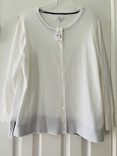 NWT! $59 Crown & Ivy Womens Size XL White Button Front Thin Cardigan Blue Trim