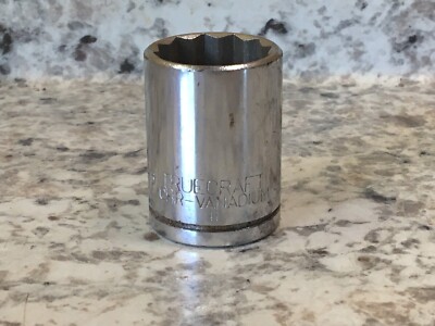 TrueCraft 41226 12 Point 13/16'' 1/2'' Drive Shallow Socket