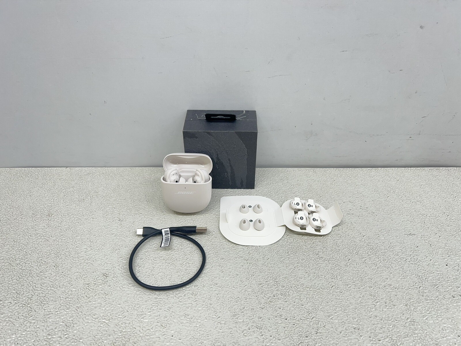 Bose QuietComfort Noise Cancelling Bluetooth Wireless Earbuds II - White --image