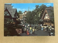 Postcard Hershey PA Hersheypark Amusement Park Tudor Square English Village