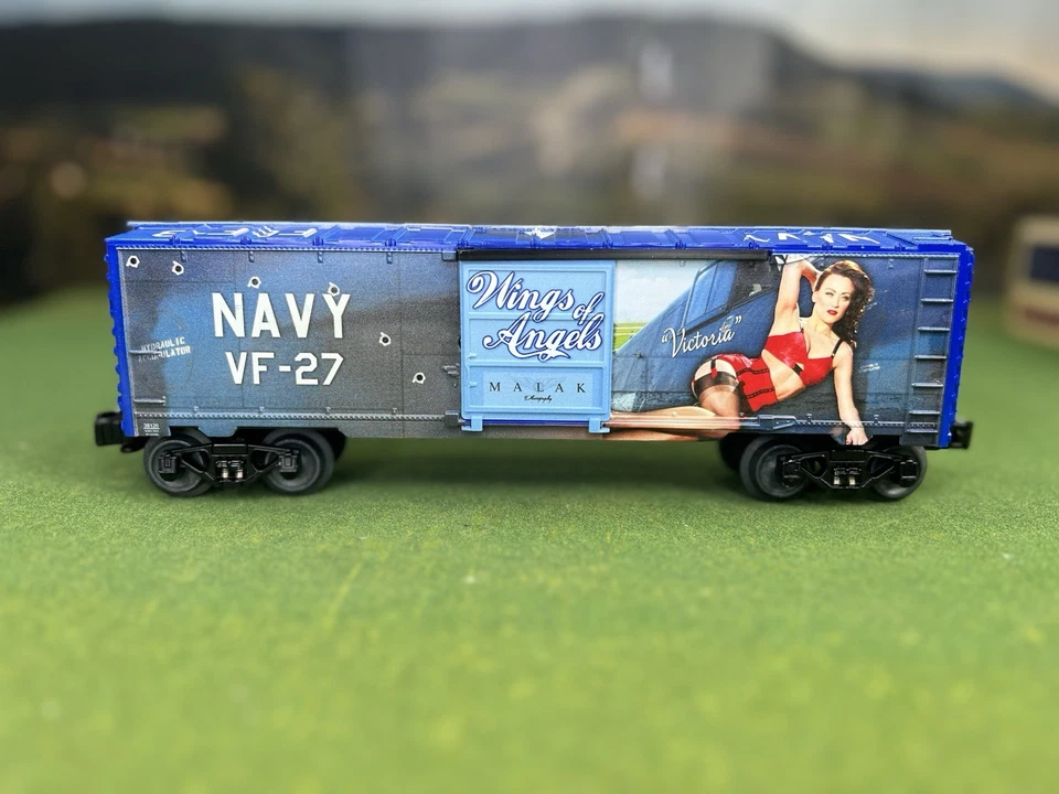 LIONEL WINGS OF ANGELS VICTORIA MUSA BOXCAR 2138120 O GAUGE WWII NAVY - MINT - Image 3 of 4