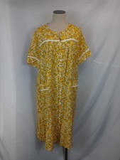 NWT Ekouaer Dress Robe L Yellow Floral Button Front Pockets Duster Mumu Coat