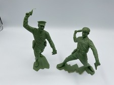 VINTAGE MARX 6 INCH TOY SOLDIERS - LOT OF 2 RUSSIAN WORLD WAR II TOY SOLDIERS