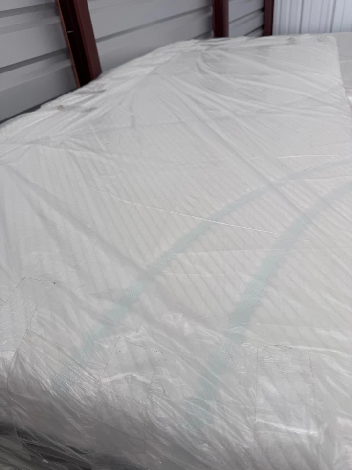 Colchón Tempur-pedic Pro Adapt Medium Contour Twin XL 84" ex-pantalla. Foto 4 de 4