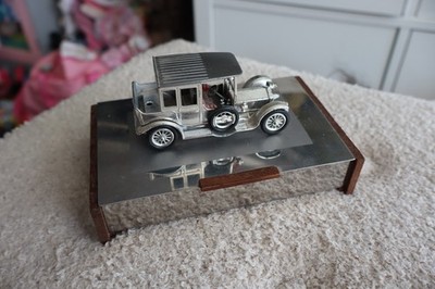 VINTAGE LESNEY YESTERYEAR DRUCKGUSS OLDTIMER AUF EDELSTAHL ZIGARETTENDOSE 193