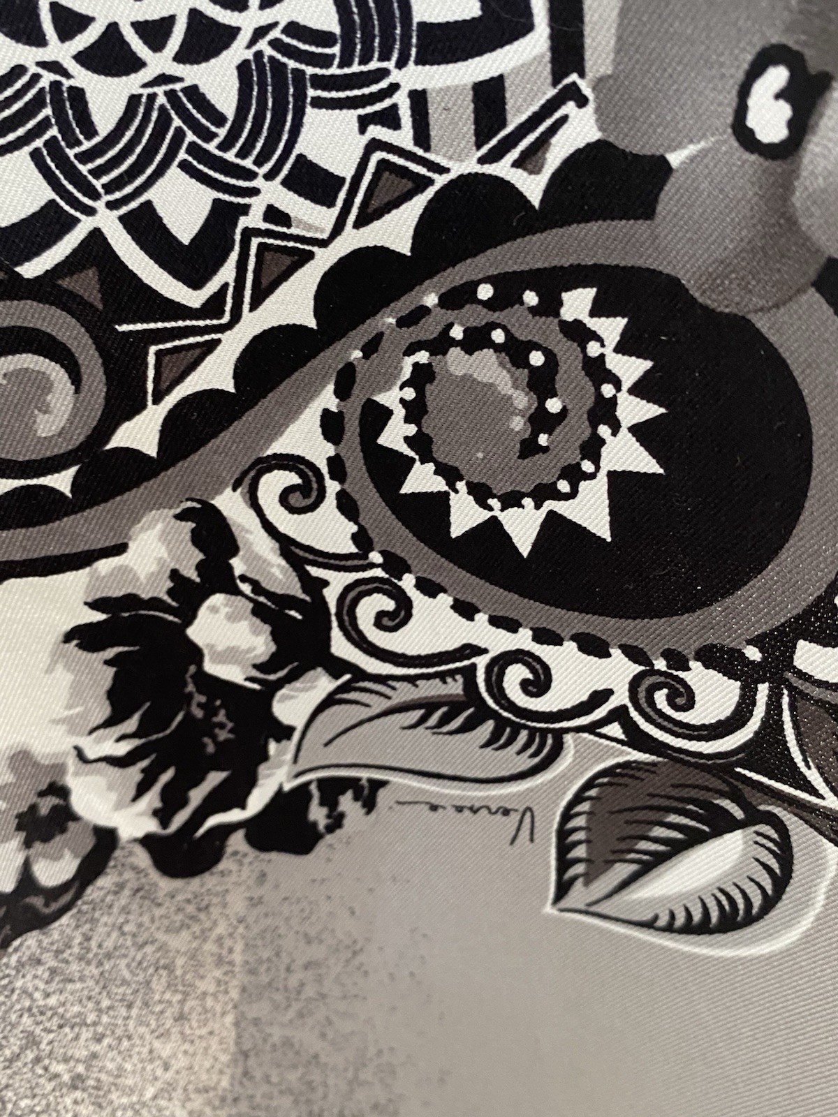 S43 Versace Rectangle Silk Multicolore Scarf 108/… - image 10