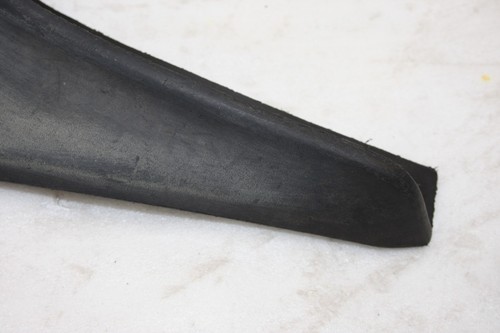 Range Rover Vogue L322 Rear Right Mud Flap CAT500240XXX Genuine - Picture 8 of 15