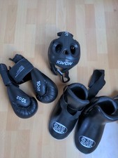 Sparring Wettkampf Ausrüstung | Kopfschutz + Boxhandschuhe + Fußschützer | M