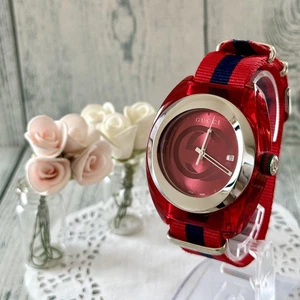 Montre bracelet analogique homme GUCCI 137.1 SYNC couleur rouge boîtier rare taille 45 mm occasion