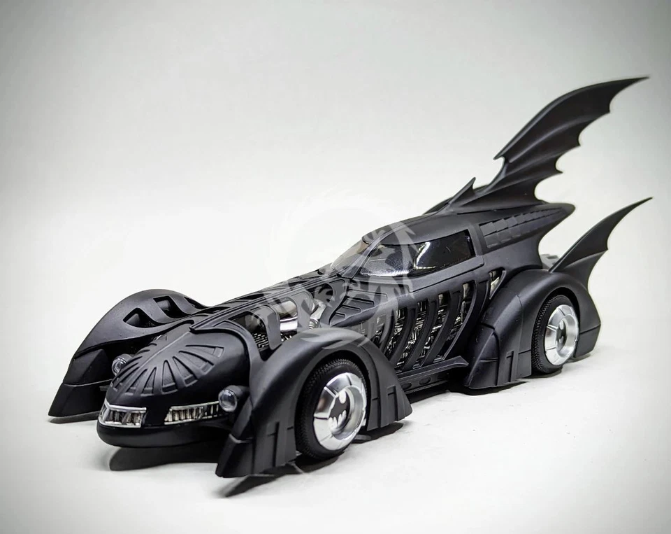 Batman Forever Batmobile AMT 1240 skala 1/25 - Immagine 2 di 4