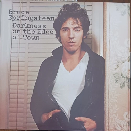 BRUCE SPRINGSTEEN - DARKNESS ON THE EDGE OF TOWN - 1978 COLUMBIA LP - (VG+/VG+)