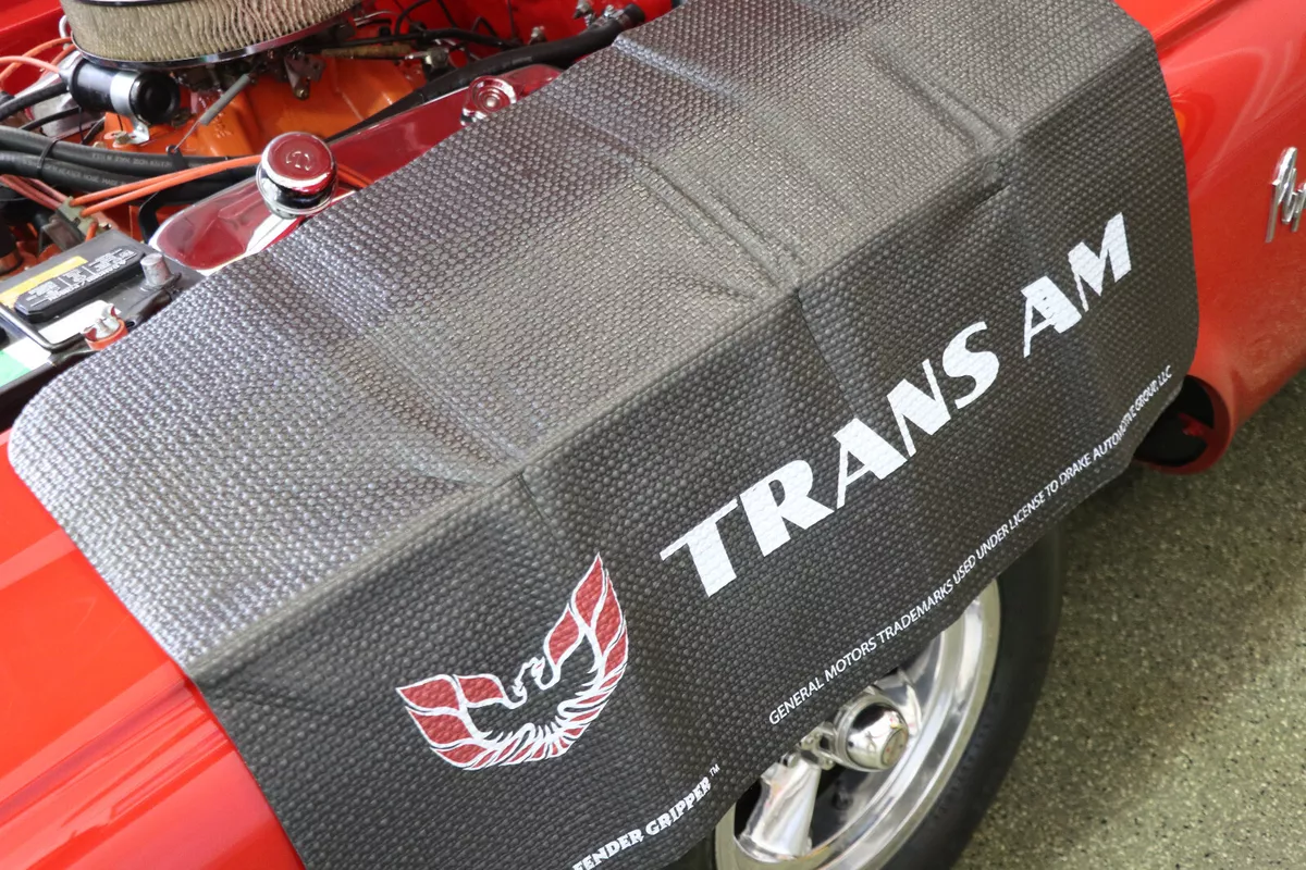 Pontiac Trans Am Black Fender Gripper Cushion Protective Fender