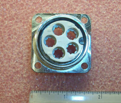 QTY (1) 7562 KDVF-5 FESTO 5 POSITION MULTI SOCKET FOR 2, 3, 4mm TUBING ROHS   