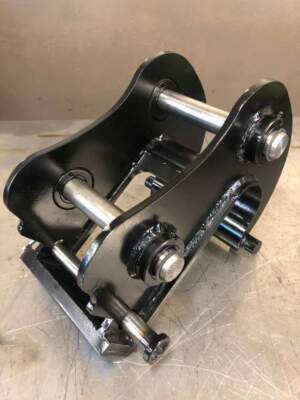 Bobcat E35 x change coupler direct fit made from 1/2 AR400 comes with2 pins