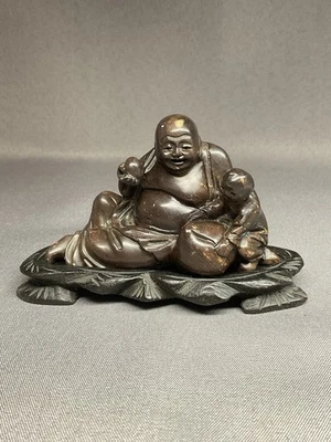 SCULPTURE STATUETTE FIGURINE DE BOUDDHA RIEUR PIERRE SCULPTÉ SUR SOCLE , CHINE - Photo 1/4