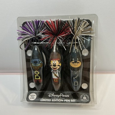 Disney Parks Mickey Max & Stitch as Pirates LE Kooky Kollectible Pen Set New!