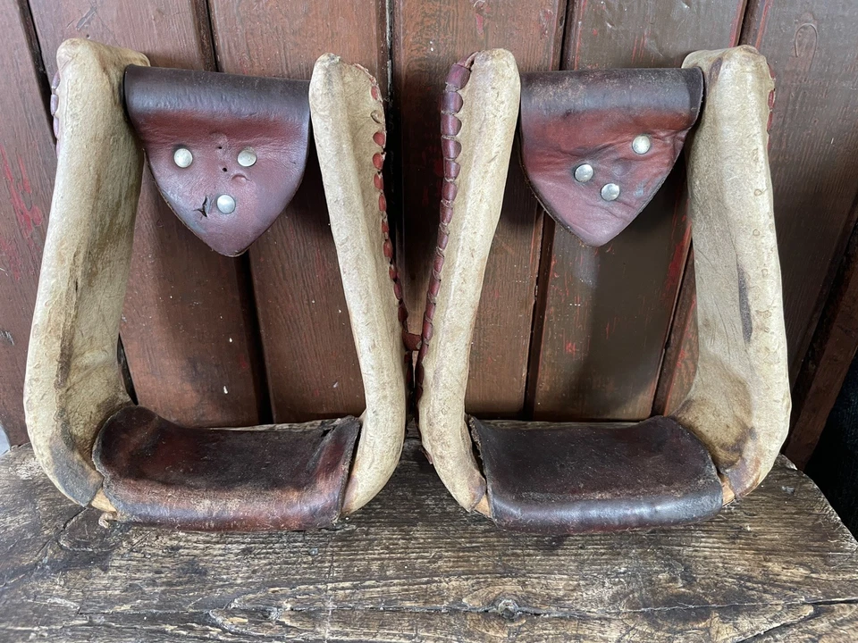 Vintage Stirrups Saddle Rawhide Leather Cowboy Ranching Horse Cowgirl Cabin — 第 3/4 张图片