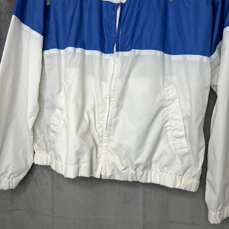 Vintage Van Heusen Windbreaker Jacket Men's L White Blue Stripe 80s 90s Nylon - Image 3 of 4