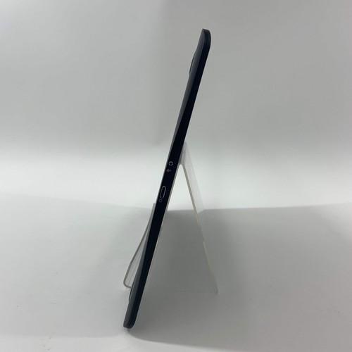 Wacom Intuos Pro Drawing Tablet PTH-660 - Afbeelding 4 van 7