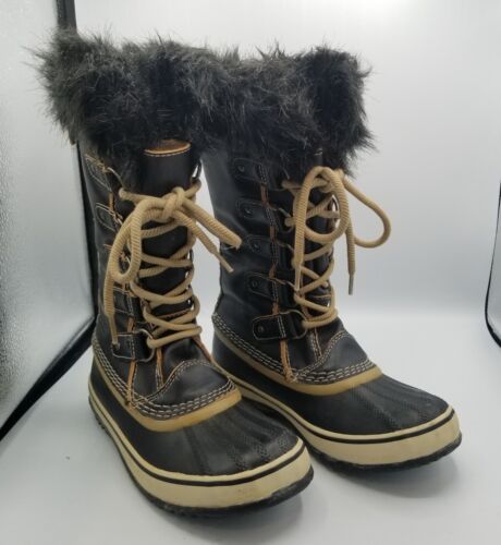 Women’s Joan Of Artic Sorel Snow boots size 6.5 Un
