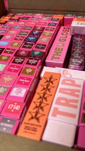 JEFFREE STAR WHOLESALE LOT OF 50 MIX lippies / VELOUR , SUPREME, TRAP MIX NEW - Picture 19 of 24