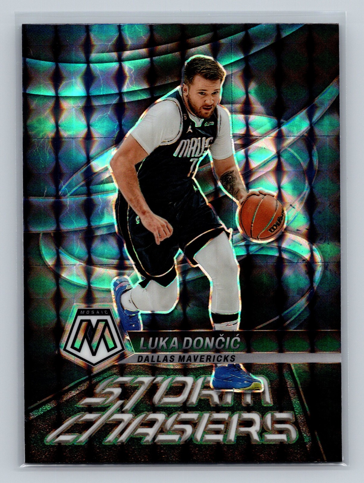Luka Doncic 2022-23 Panini Mosaic Storm Chasers #7 Dallas Mavericks