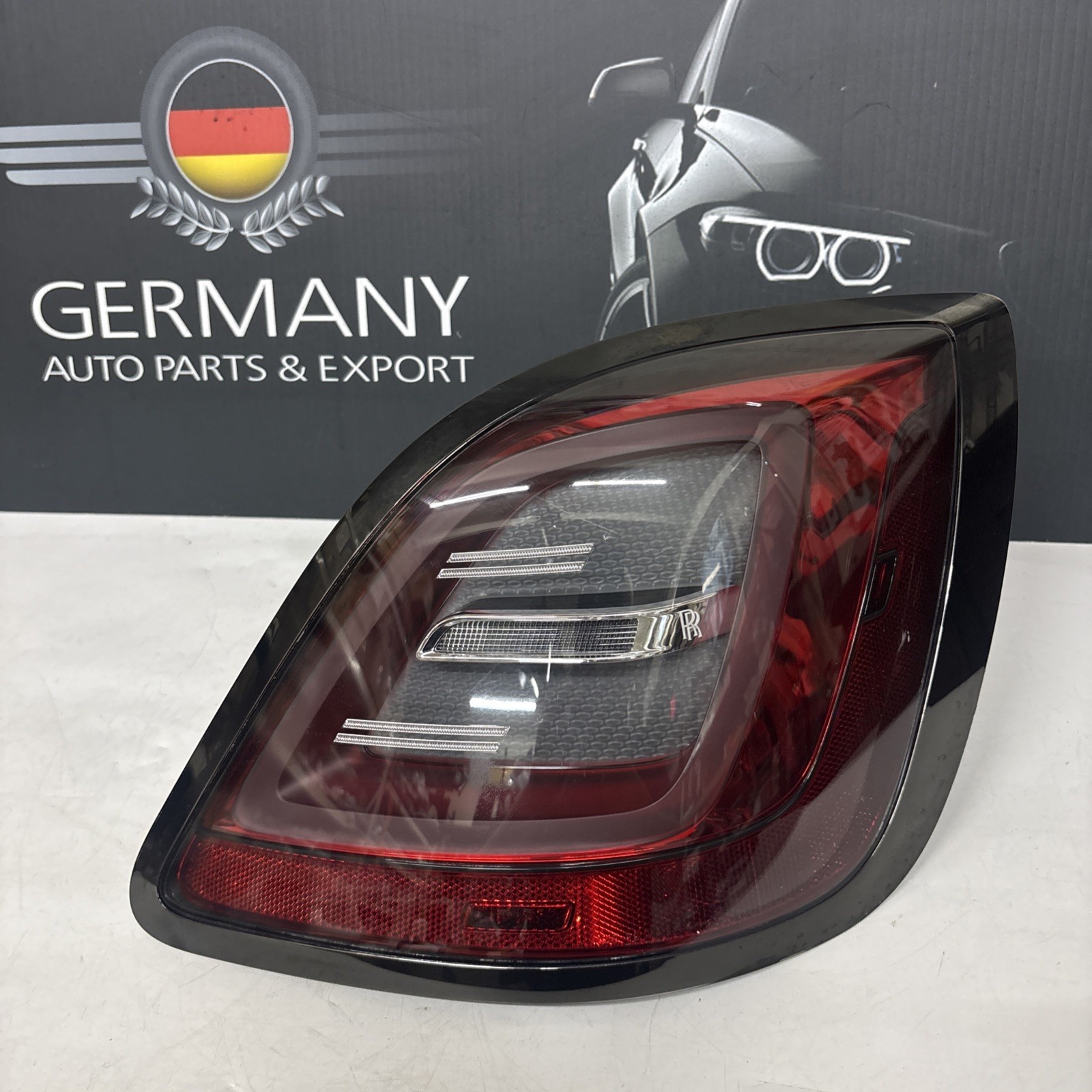 Rolls-Royce Ghost Black Badge 2021-2024 Rear Right Tail light trim Black