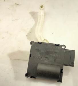 AUDI A6 4F2, C6 Air Con Air Flow Valve Motor 1812032 0132801369 15483204