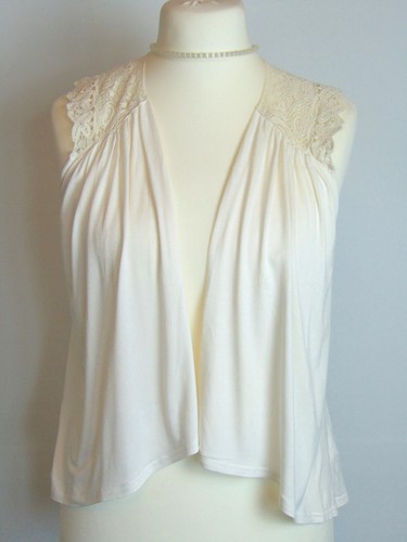 New Look Ivory Edge-to-Edge Waistcoat Top Lacy Shoulders/Back 8 - Picture 5 of 12