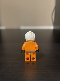 LEGO Star Wars Minifigure - Luke Skywalker Pilot (yellow head) Set #4483