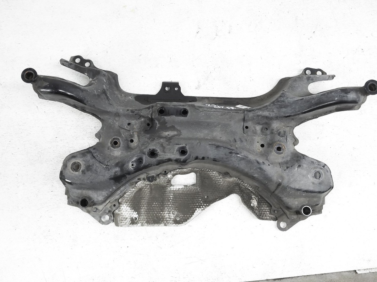 2012-2017 Toyota Prius V Front Forward Subframe Frame Engine
