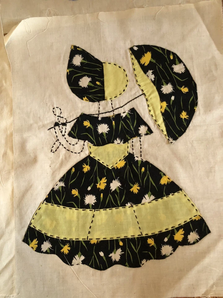 Sunbonnet Sue Southern Belle 7 Vintage Flour Sack Quilt Blocks 20x17 Beautiful 2 - Image 4 of 4