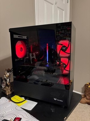 Gaming PC - RX 6600 / Intel Core Ultra 5 / 16GB DDR5 / 4TB Storage