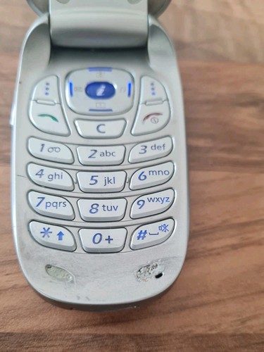 Samsung SGH-X640 Mobile Phone Unlocked - Zdjęcie 9 z 11