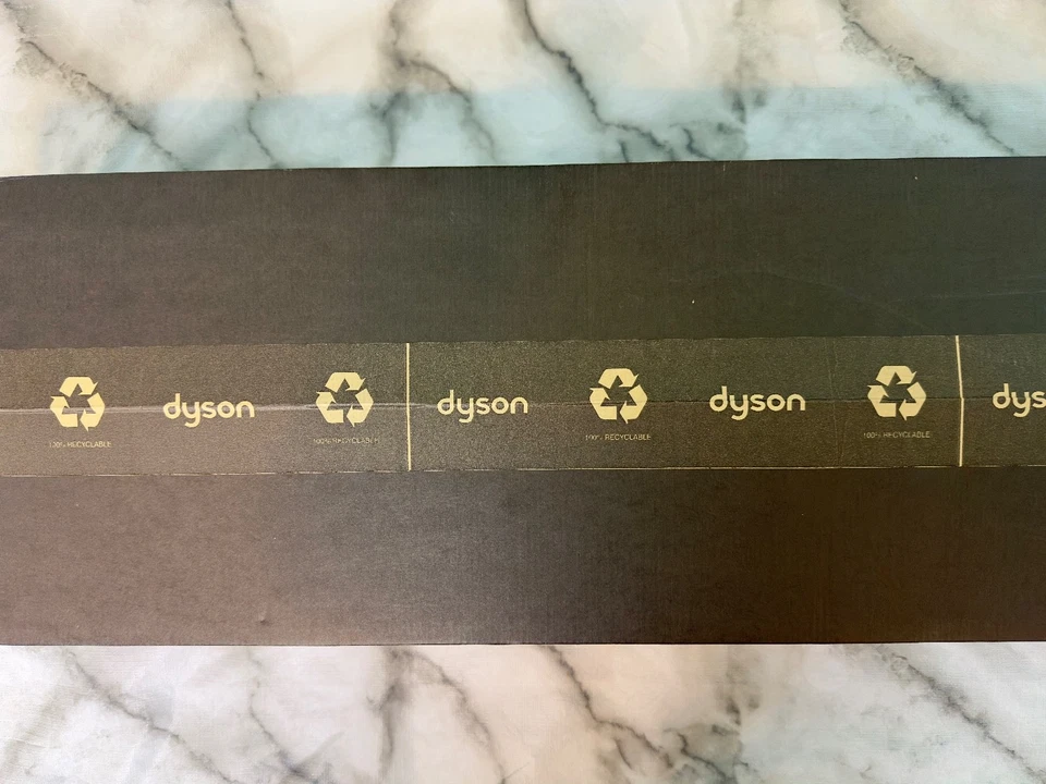 Dyson Cyclone V10 Cordless Upright Vacum Cleaner Total Clean - Genuine - Sealed - Image 4 of 4
