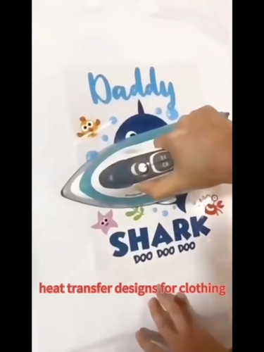HIGHLAND COW WITH LIGHTS CHRISTMAS DESIGNS READY TO IRON ON TRANSFER (3C) - Video 1 of 1