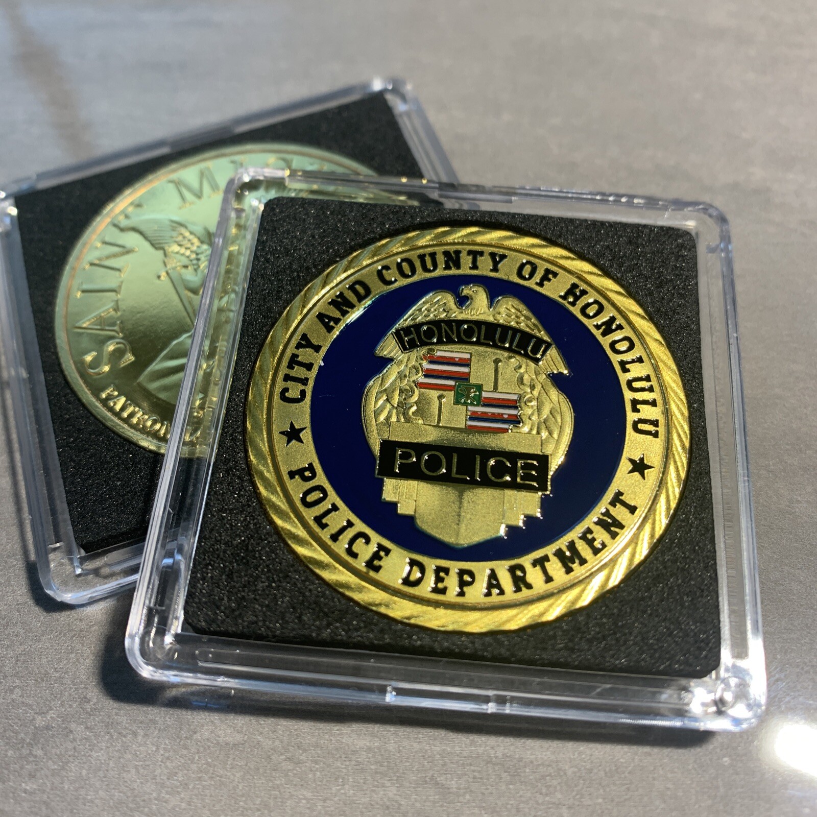 HONOLULU HAWAII POLICE DEPARTMENT St. Michael Challenge Coin with Case New!