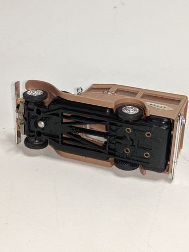 RARE Vintage 1964 Ideal Motorific Slot Car Tan Brown Ford Woody - Picture 6 of 8