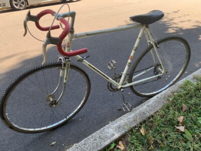 1972s PEUGEOT. RECORD DU MONDE RACING BICYCLE. PIECE OF 1972s PEUGEOT. RECORD DU MONDE RACING BICYCLE. PIECE OF