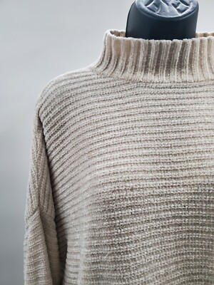 Forever 21 Super Soft Women's Sweater Beige Size Large *Hole* See Details