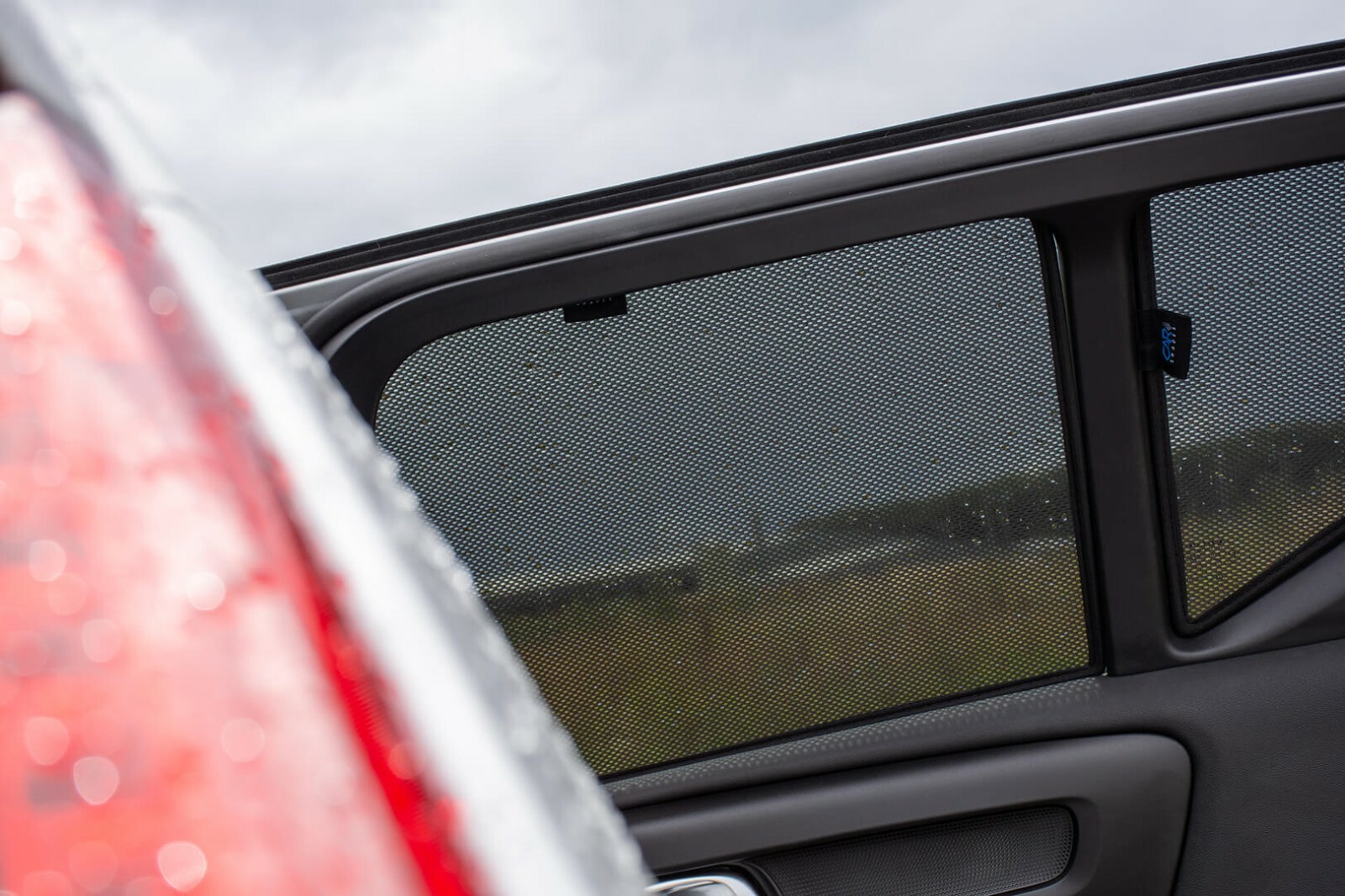 Volvo XC40 5dr Hatchback 2018> CAR SHADES UK TAILORED UV SIDE WINDOW