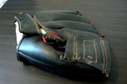 Vintage Baseball Sport Glove 1970 Youth Kids Faux Leather Mitt Black Japan Made - Picture 7 of 9