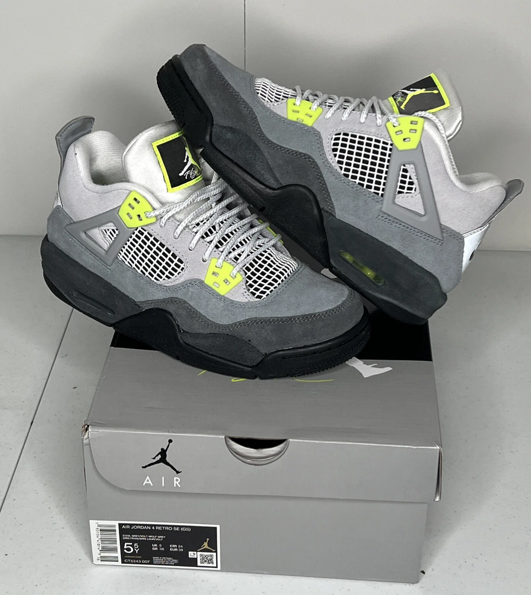 Nike Air Jordan 4 Retro SE 95 Neon GS Size 5.5Y Grey Suede Volt New In Box