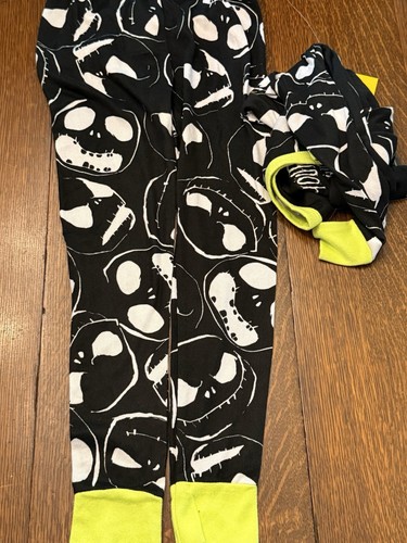 Disney Tim Burton’s The Nightmare Before Christmas Kids Size 6 Pajamas NWT - Picture 4 of 15
